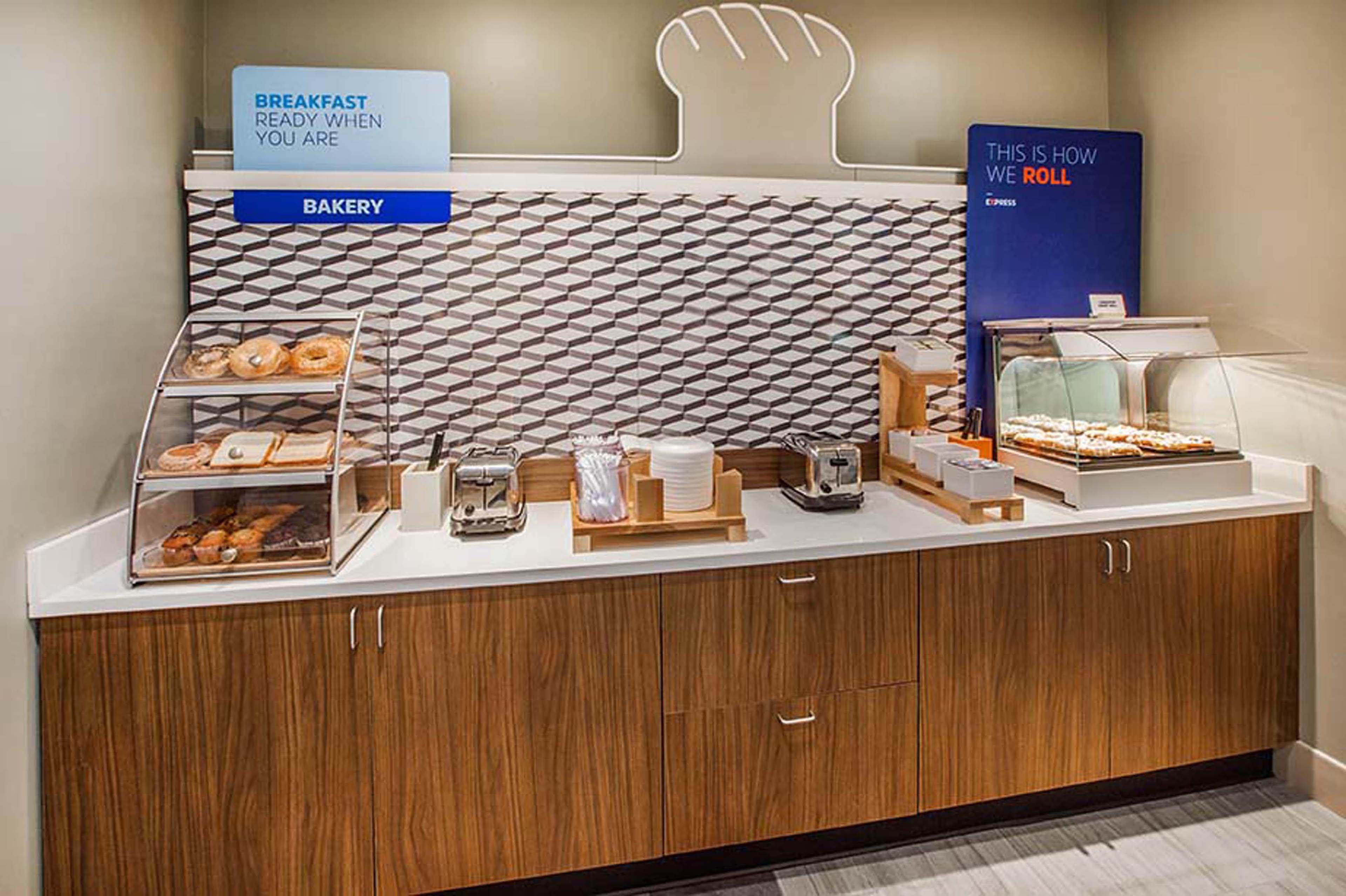 Holiday Inn Express Hotel & Suites Plainview By Ihg Exteriör bild